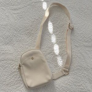 LC Lauren Conrad Cream Crossbody Bag